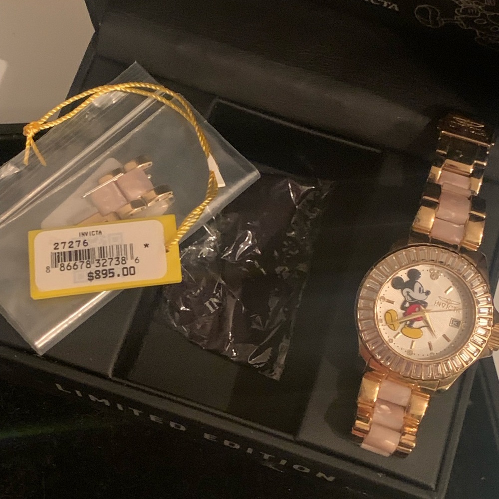Invicta special edition mickey mouse